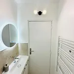 Apartment Premium T2 Centre Ville, 15 Min Futuroscope Poitiers